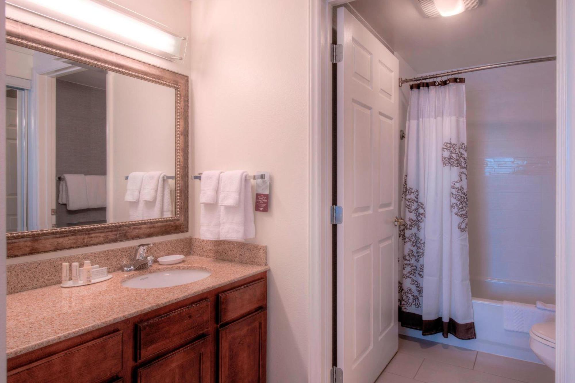 Residence Inn By Marriott Raleigh Crabtree Valley Exteriör bild